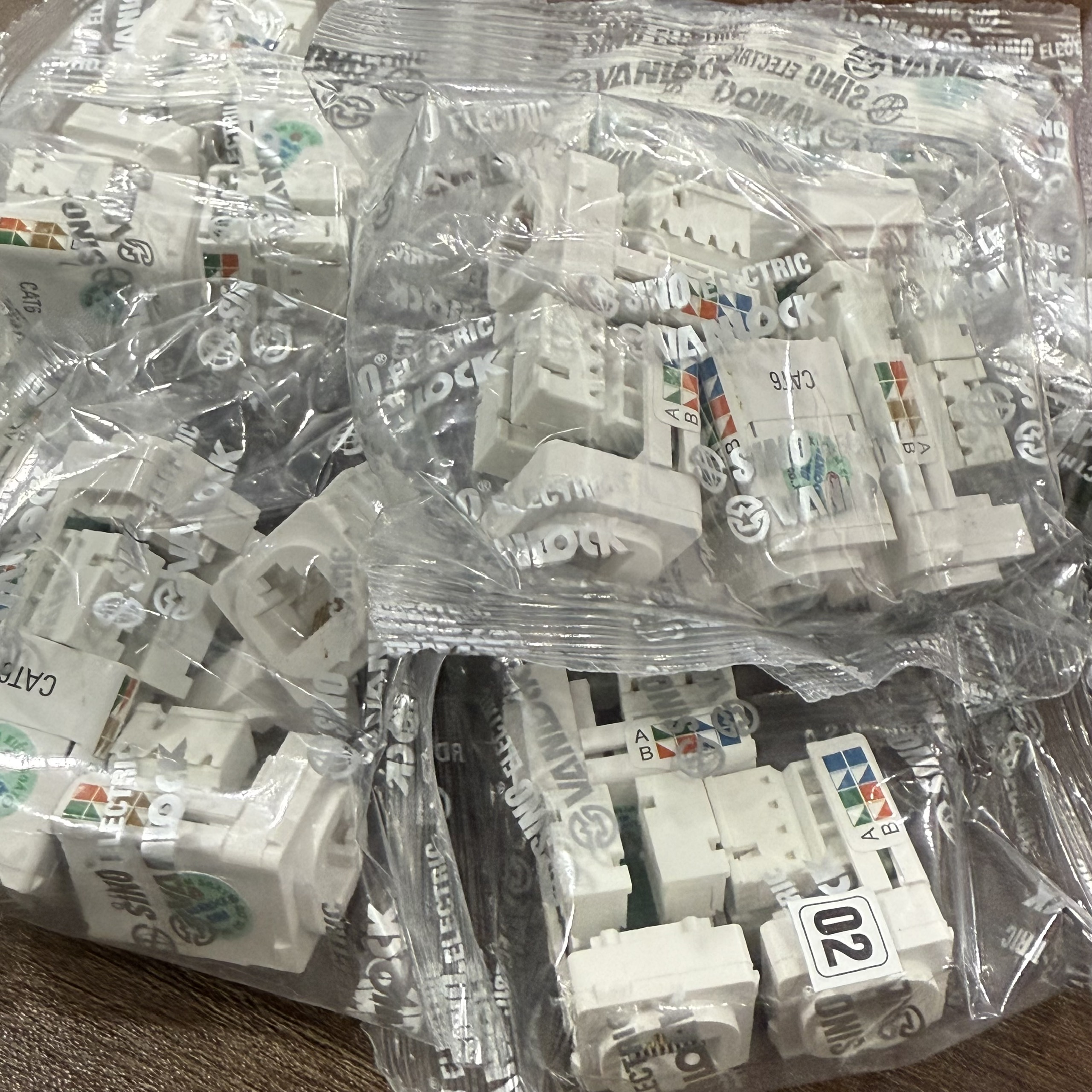 Hạt điện thoại SINO S30RJ40- Ổ Cắm Điện Thoại 4 d&acirc;y SINO